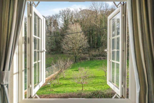 1408244-29-698227d79b471