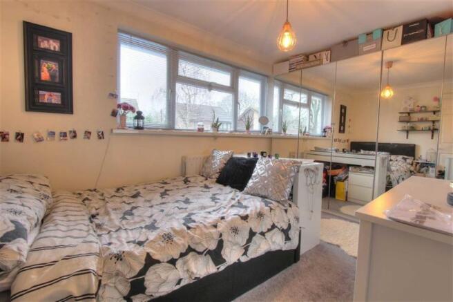 Bedroom 2: