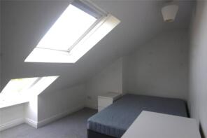 62, Catford Hill, London SE6 4PU
