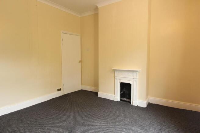 2 bed Terraced to rent Image 8