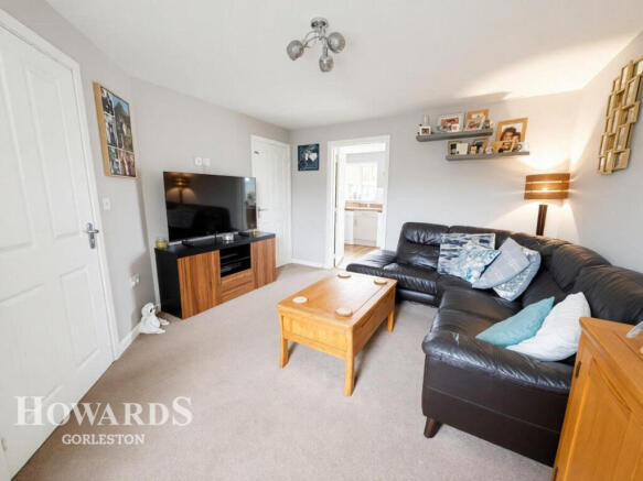Howes Road, Bradwell photo 2