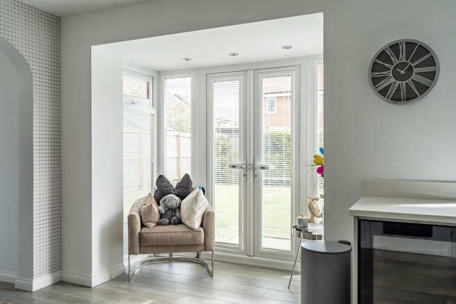 4 bed Detached for sale Image 8