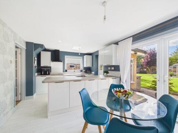 Breakfast/Kitchen