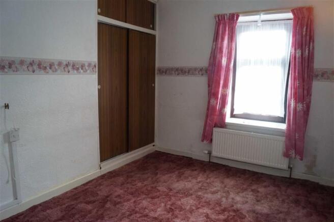BEDROOM 4 (FRONT)