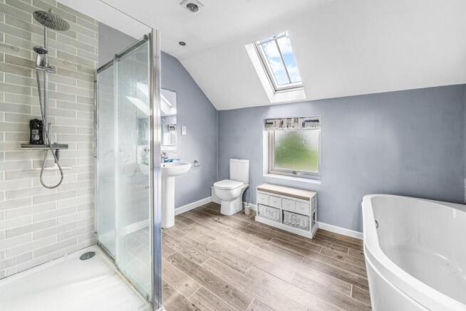 2 bed Detached for sale Image 8