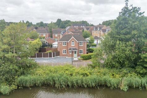 Clough Avenue, Burscough, L40 5BG