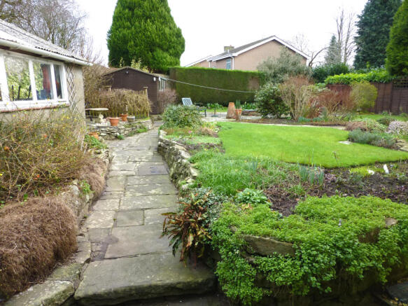 Photo 10