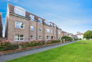 Flat 21, 43 Ashgrove, The Village, Haxby, York YO32 2HY