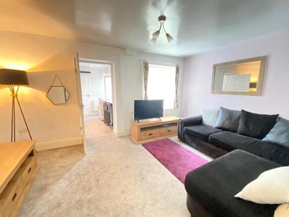 Lounge/Dining Room