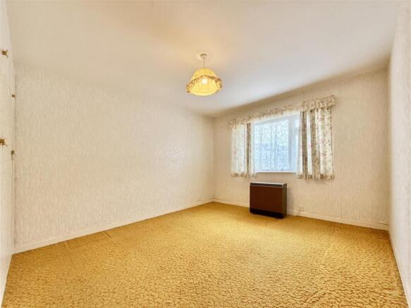 Bedroom 1.jpeg