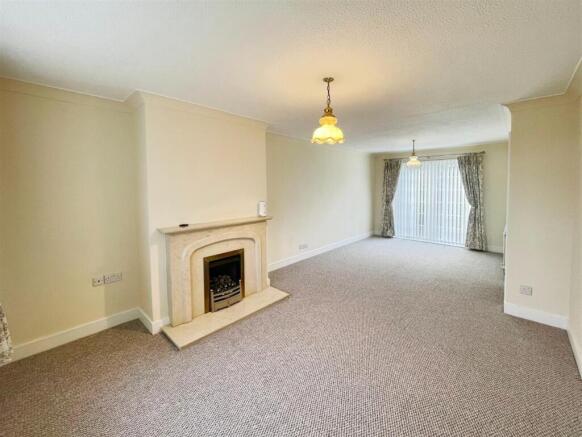 Mallard Close, Shirebrook, Mansfield photo 4