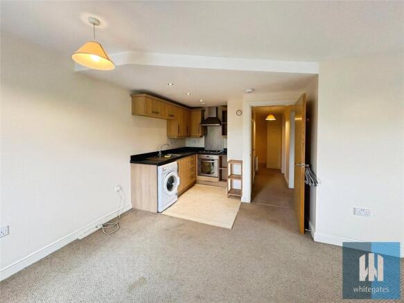 2 bed Apartment for sale Image 8
