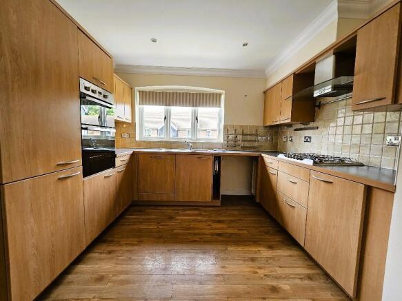 Fitted kitchen
