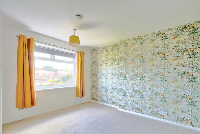 3 bed Semi-Detached for sale Image 9