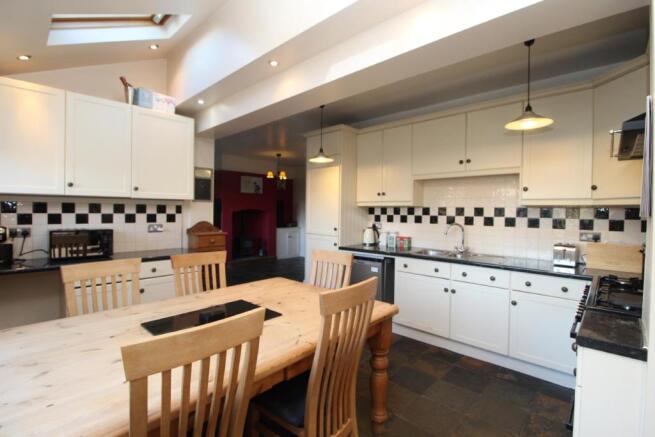 BREAKFAST KITCHEN
