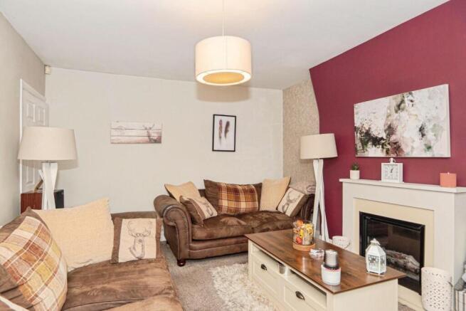 3 bed Semi-Detached for sale Image 6