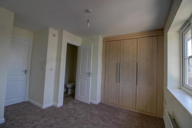 2 bed Terraced for sale Image 10