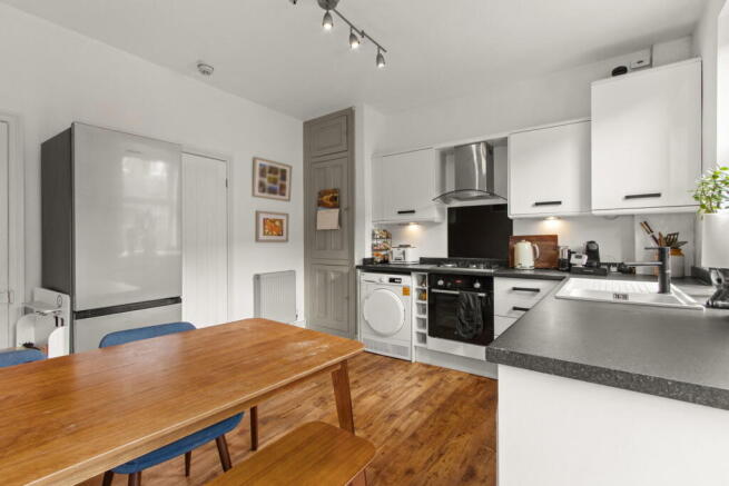 2 bed Terraced for sale Image 7