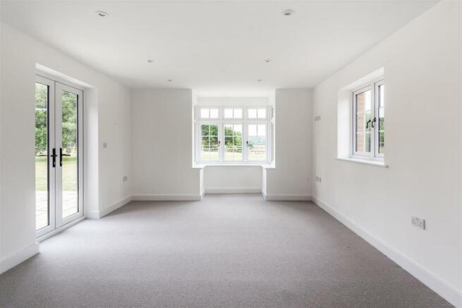 house. Partnership Shere