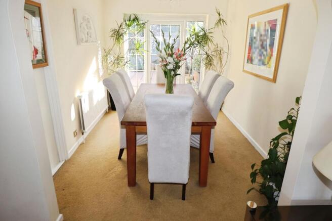 Saracen Close, Pennington, SO41 photo 4