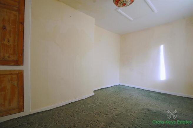 Bedroom 2.JPG