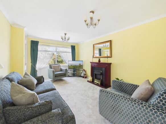 Sitting/Dining Room