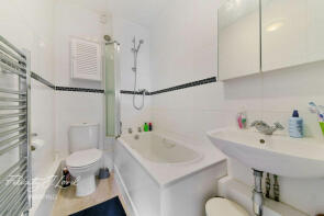 Flat 14, Coburg Dwellings, Hardinge Street, London E1 0DZ