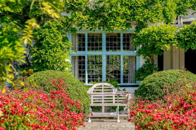 Garden Seat