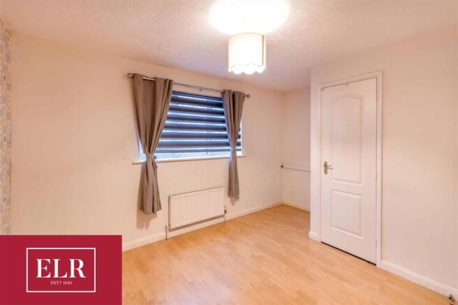 2 bed Town House to rent Image 8