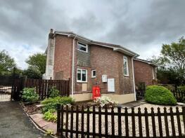 32, Fernside Park, Liskeard PL14 5HZ