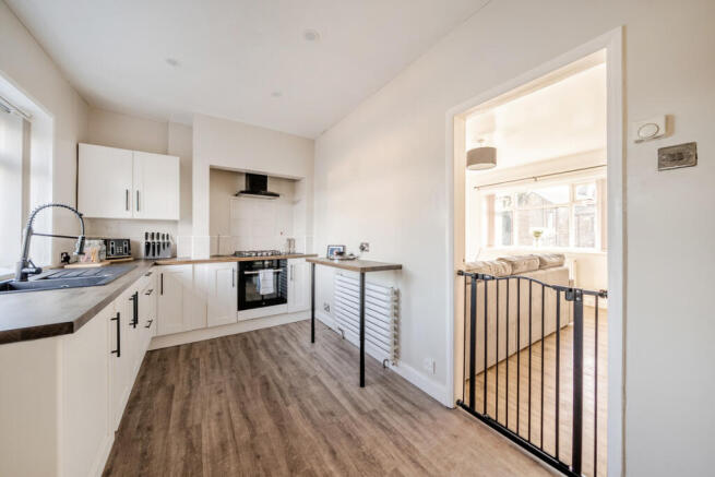 3 bed Terraced for sale Image 6