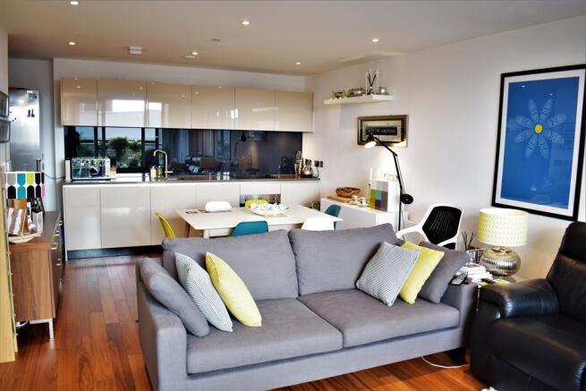 Lounge 2