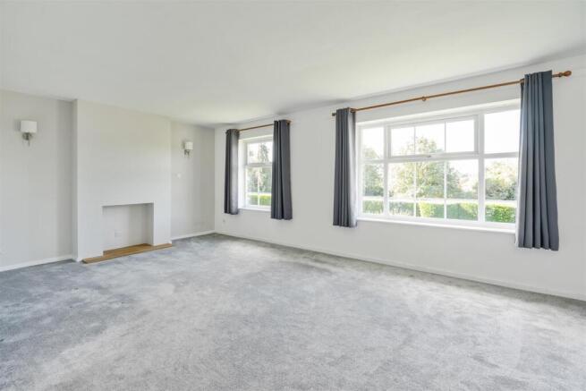 57 St Lawrence Close_2.jpg
