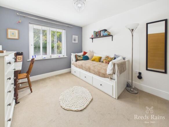 4 bed Detached for sale Image 11