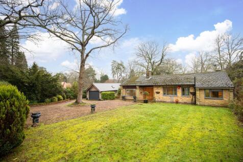 Herons Lea, Copthorne, RH10