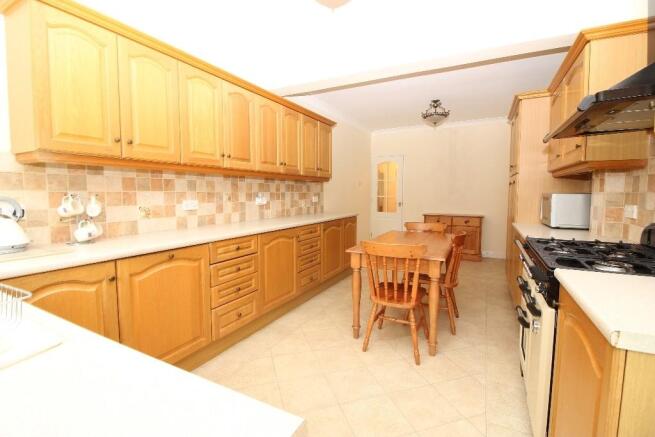 Kitchen/Breakfast Ro