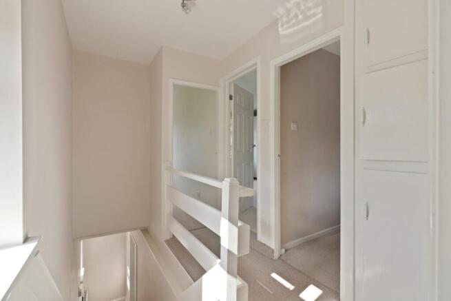 3 bed Semi-Detached for sale Image 11