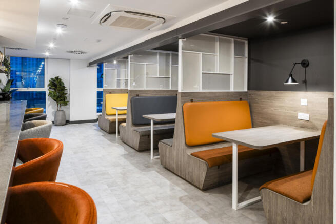 Fizzy Canning Town 2588