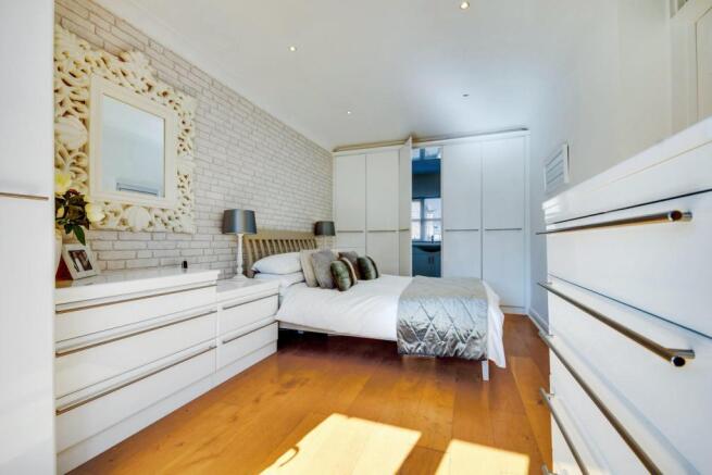 Great Double Bedroom