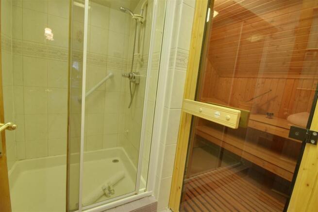 Shower/Sauna Room