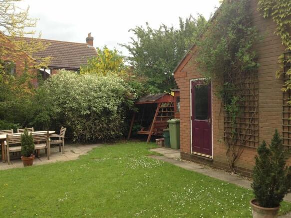 Photo 12