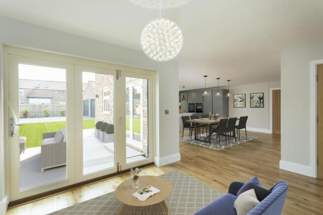 5 bed Detached to rent Image 7