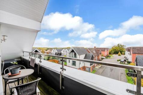 1 Tippett Lane, Oxted, RH8 9BP