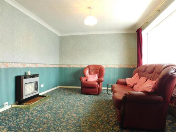 lounge.JPG