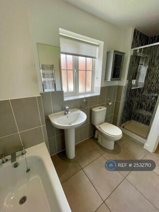 Main Bathroom Shower