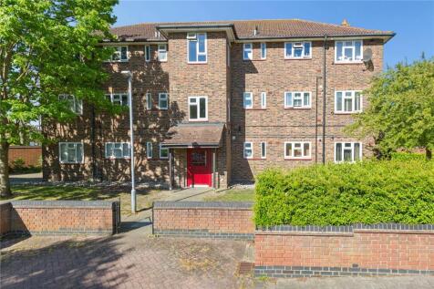 Broxburn Drive, South Ockendon, Essex, RM15