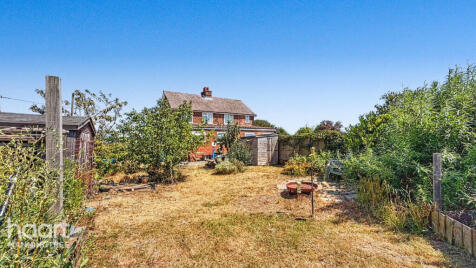 Clacton Road, Horsley Cross, Manningtree, Essex