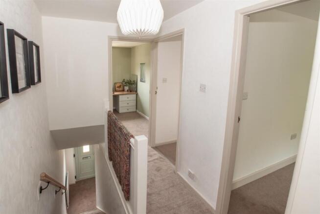 3 bed Semi-Detached for sale Image 8