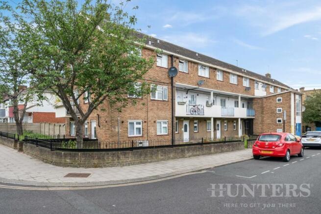 Flat 18, Penshurst Road  N17 8BT-12.jpg