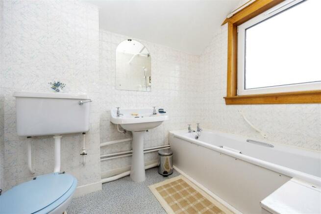1_CRAIGENBAY_ROAD_LENZIE_010.JPG